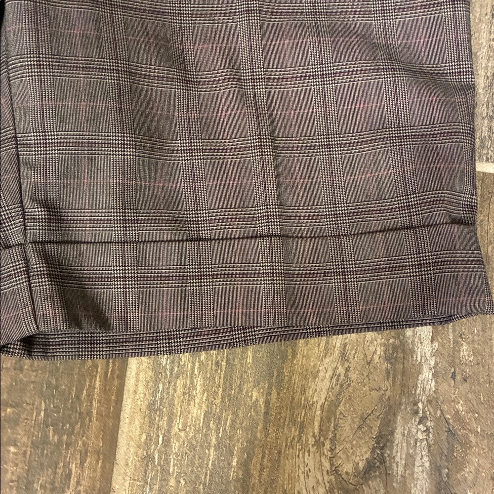 Star city dress shorts. EUC - Picture 4 of 8